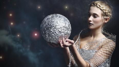 НАСА разбърка зодиите, добави нова в зодиака – Змиеносец