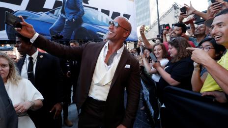 Скалата отново е най-високоплатеният актьор в света