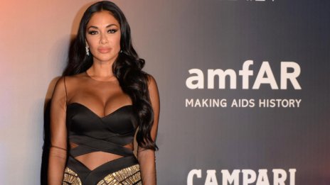 Официални рокли за есента – Никол Шерцингер с горещо предложение