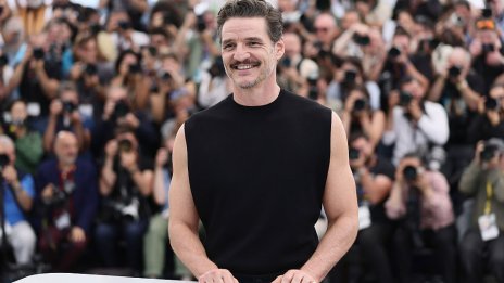 Мускули на показ – Педро Паскал показва перфектно изваяните си бицепси