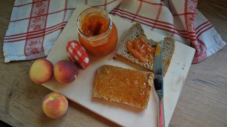 Как да приготвите – сладко от праскови на фурна