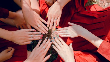 Нов маникюр: 6 цвята, които винаги са на мода