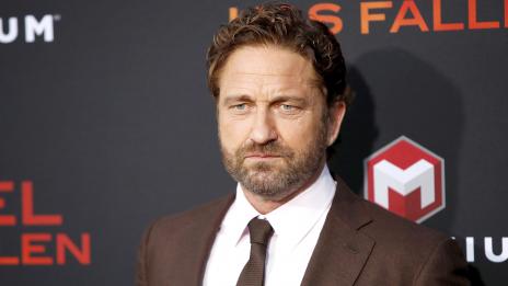 Джерард Бътлър се раздели с приятелката си