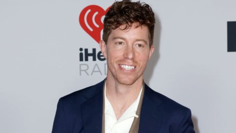 Защо Шон Уайт няма да заведе Нина Добрев на Оскарите?