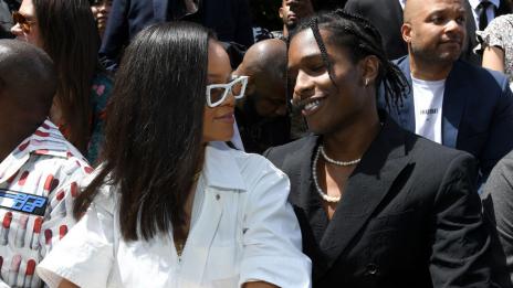 Любовни трепети: Риана с обувки по дизайн на A$AP Rocky