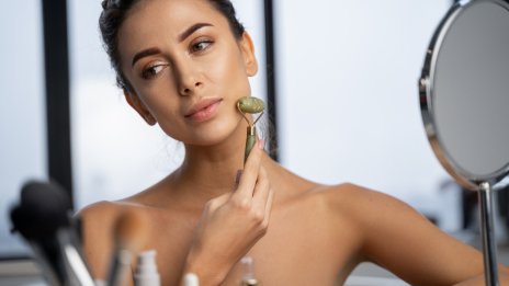 Бюти съвети: Как правилно да използваме ролер за лице