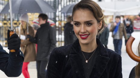 Медитация, дълги разходки… Джесика Алба споделя своите уелнес тайни 