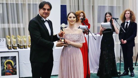 Отличиха Калина Донкова за принос и активно отношение към темата за домашното насилие