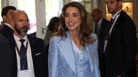 Кралица Рания внесе кралски блясък на сватбата на Джеф Безос и Лорън Санчес