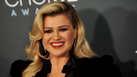 Кели Кларксън получи попечителство над децата си