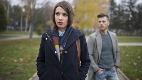 Завист във връзката – на какво се дължи? 