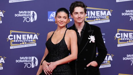 Млади и влюбени – Тимъти Шаламе и Кайли Дженър с дебют на червения килим