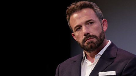 Бен Афлек се шегува с тъжното изражения на лицето си