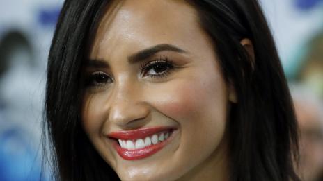 Годеникът на Деми Ловато е говорил неприятно за нея в миналото?