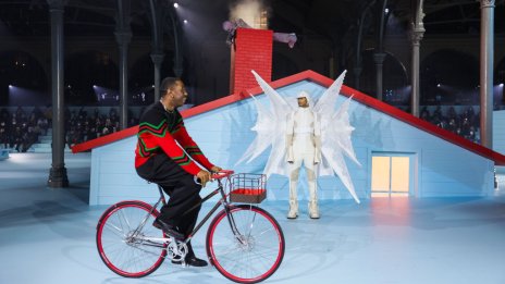 Louis Vuitton представи последната колекция на покойния Върджил Абло