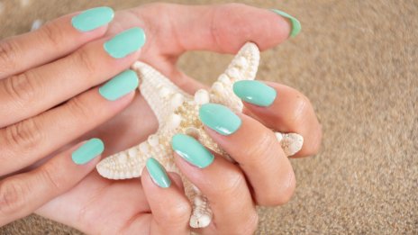 Летен маникюр – цветовете, които ще диктуват сезона