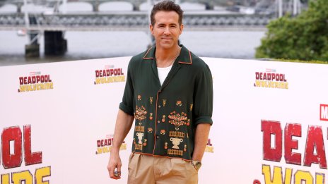 Райън Рейнолдс раздал заплатата си от „Дедпул“ на свои колеги