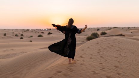 В Дубай – Преслава и Софи Маринова като арабски принцеси