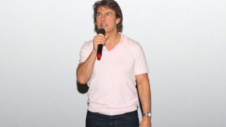 Голият Том Круз предизвика противоречиви чувства у феновете