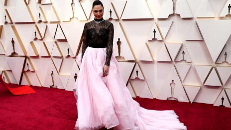 Създателят на „Бъфи, убийцата на вампири“ заплашил кариерата на Гал Гадот