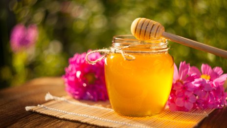 Топлина и уют през зимния сезон – Как правилно да консумираме мед