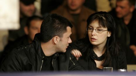 Жени Калканджиева си осинови кучета