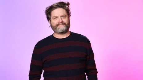 Зак Галифианакис и Рене Зелуегър спасяват бездомна възрастна жена и я издържат години наред