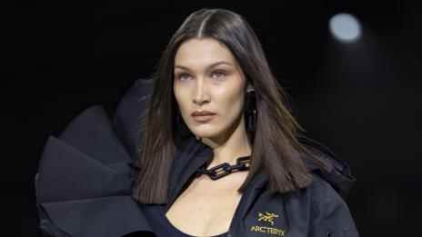 Бела Хадид с ново гадже: Внукът на Джак Никълсън?