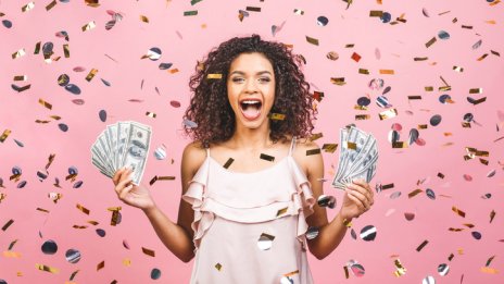 Пет зодии, които постоянно нямат пари