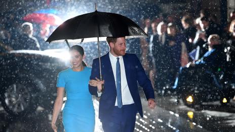 Меган Маркъл отново предизвика гнева на Елизабет Втора и обиди принц Чарлз