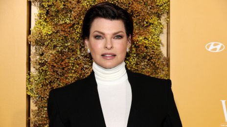 Линда Еванджелиста: Отказвам се от срещите, не искам да чувам друг да диша до мен