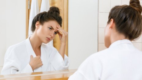 Бюти съвети: Как да предпазим кожата от вредните ефекти на алкохола?