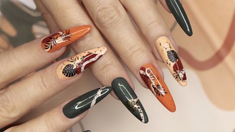 Маникюр с есенни листа: 4 идеи, които да изпробвате