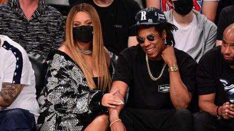 Спортна мода: Бионсе впечатли дори и на баскетболен мач