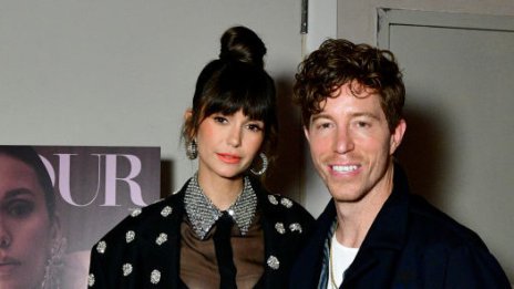 Има време: Шон Уайт отрече с Нина Добрев да са се сгодили