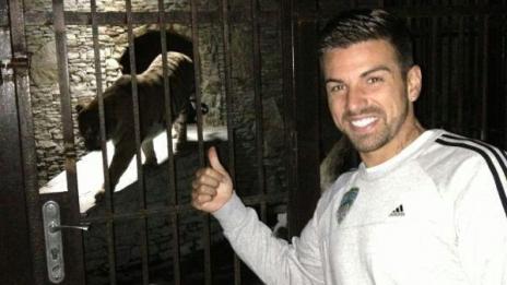 Джизъса с емоционално послание към Златка