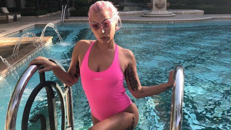 Лейди Гага – ексцентрична и сама