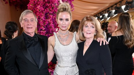 Емили Блънт подари незабравимо изживяване на баща си за рождения му ден