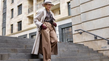 Пет ключови есенни тенденции за около 50-годишните стилни дами