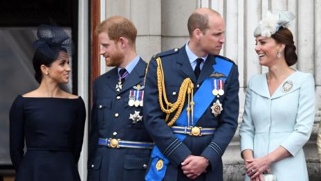 Фенове: Кралският поздрав за рождения ден на принц Хари обижда Меган