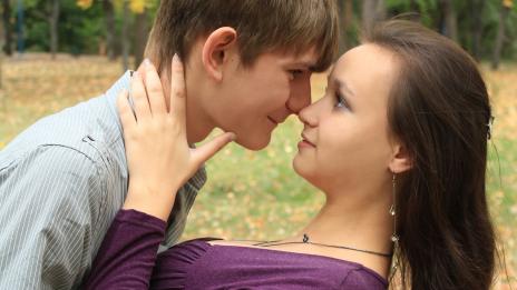 4 причини да бягате от влюбването