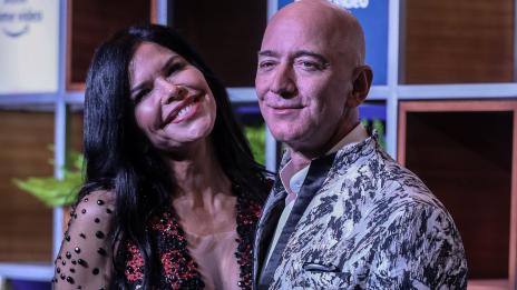 Джеф Безос и Лорън се появиха за първи път официално като двойка