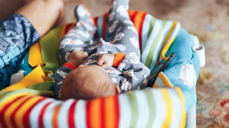 Как да почистите шезлонг за бебета