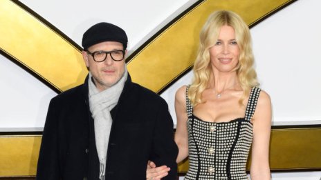 Клаудия Шифър и мъжът ѝ с рядка поява на червения килим