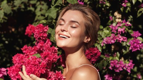 Седемте пролетни цвята, в които да боядисате косата си