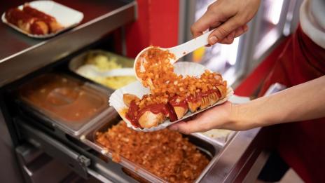 Доказано: Мазните ястия и сладкишите водят до неконтролируем прием на храна