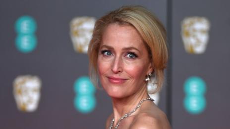 Джилиън Андерсън спечели бившето гадже от съперничката си