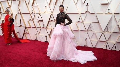 Гал Гадот влиза в ролята на Клеопатра, доволни ли са феновете?