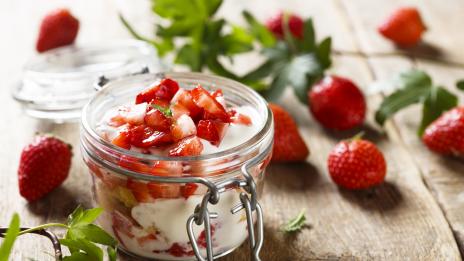 Как да приготвите: Маскарпоне с ягоди по рецепта на Пинк