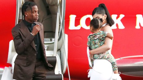 Кайли Дженър крие новото име на сина си